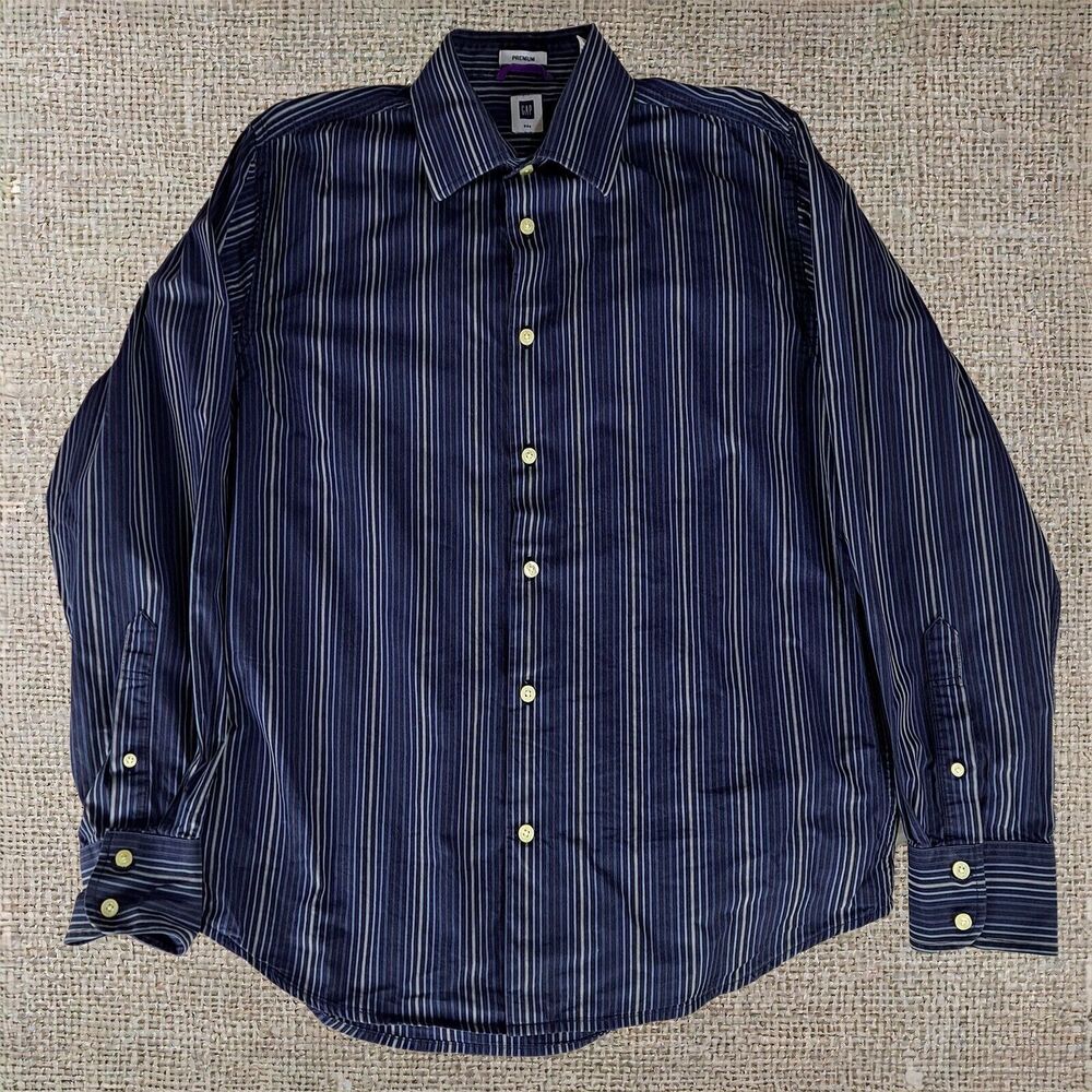 Classic Gap Men’s Blue Striped Dress Shirt Size Medium